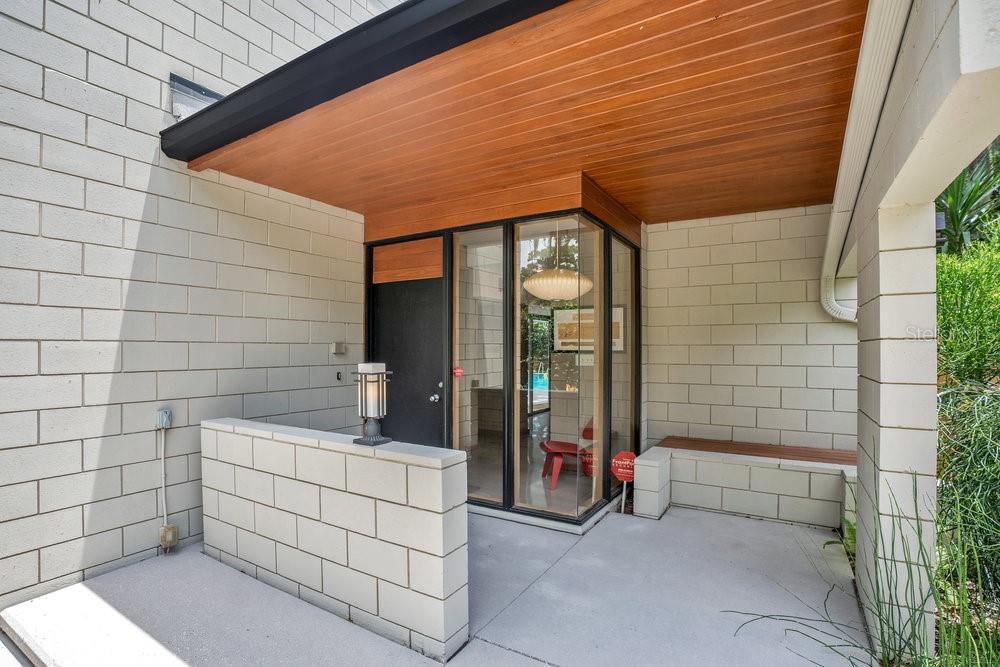 Image 12 of 76 For 500 Linson Court