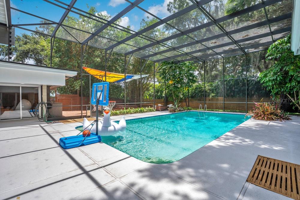 Image 58 of 76 For 500 Linson Court