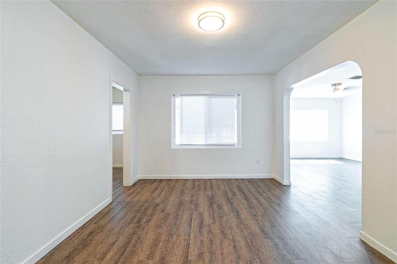 Image 11 of 36 For 423 Texas Avenue