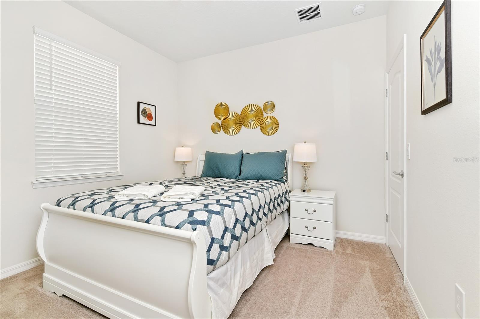 Image 17 of 55 For 7212 Oakmoss Loop
