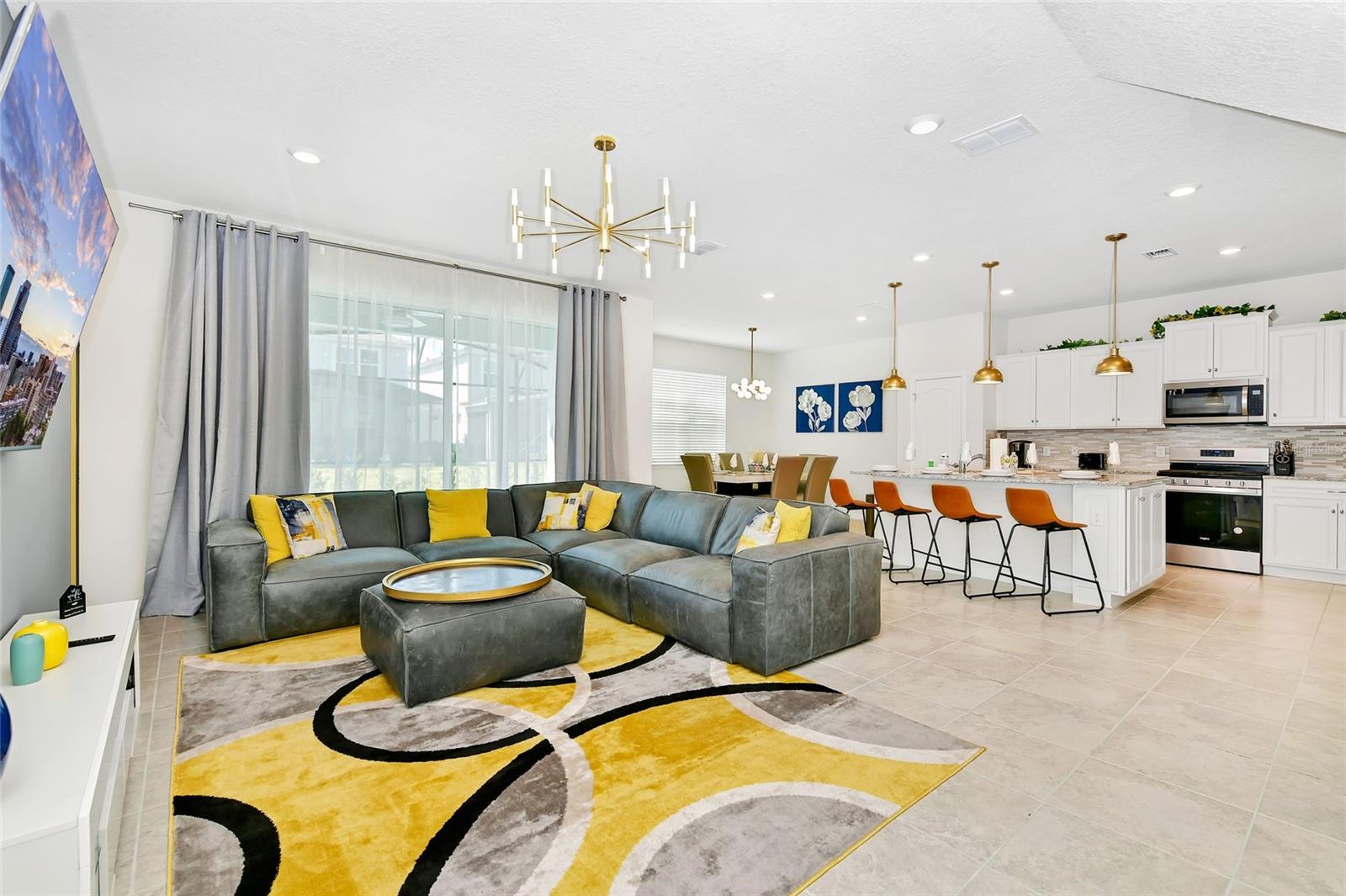 Image 4 of 55 For 7212 Oakmoss Loop