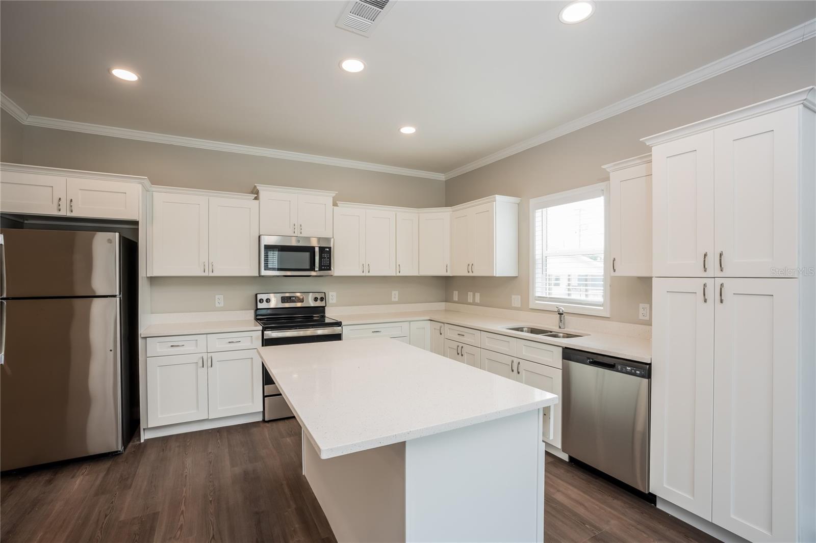 Image 5 of 19 For 1311 28th Street S