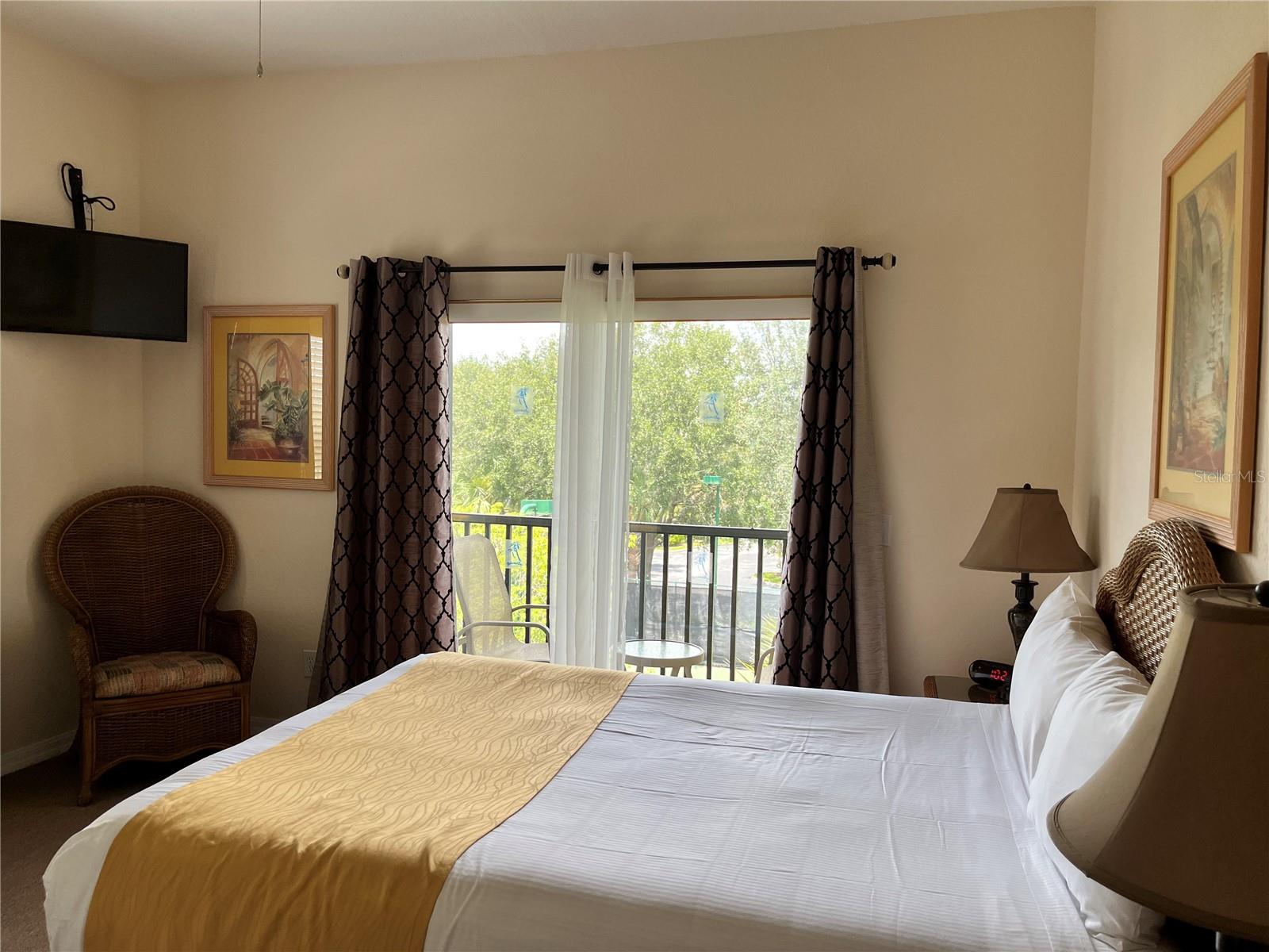 Image 5 of 35 For 609 Gran Bahama Boulevard 29301
