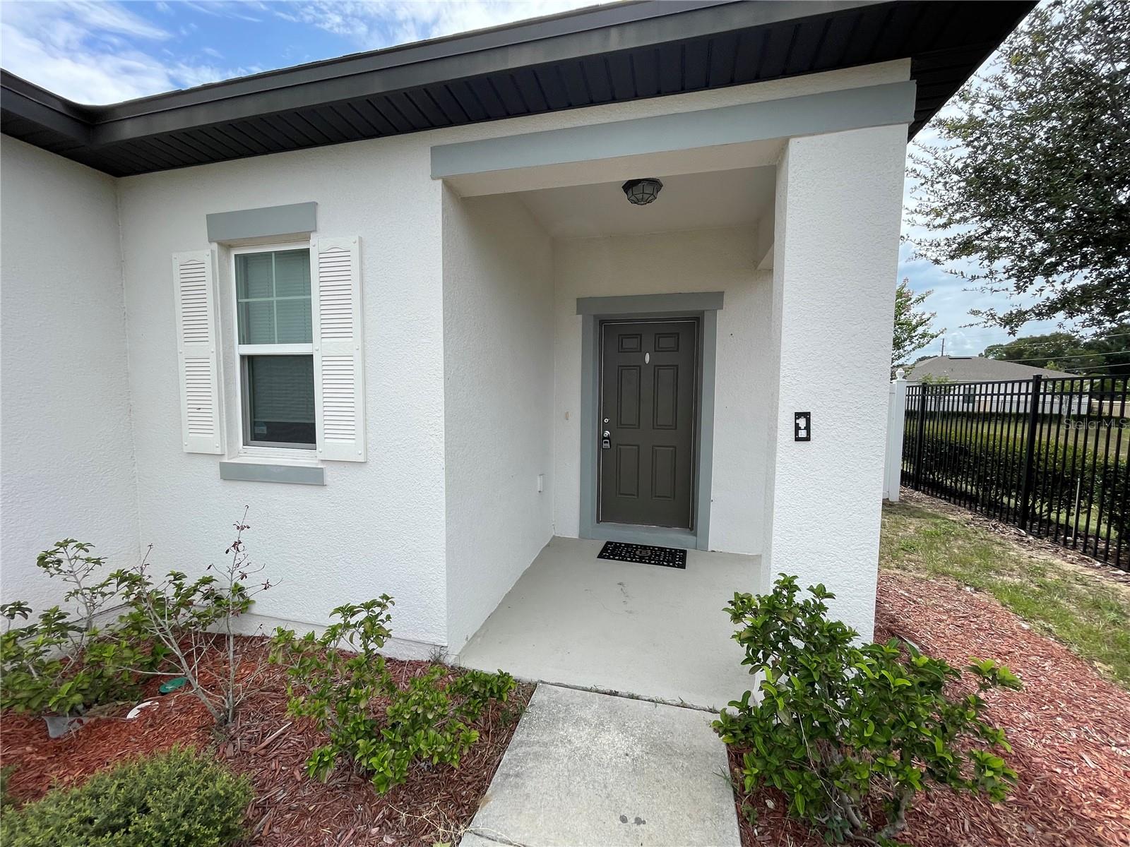 Image 6 of 35 For 865 Orchid Grove Boulevard