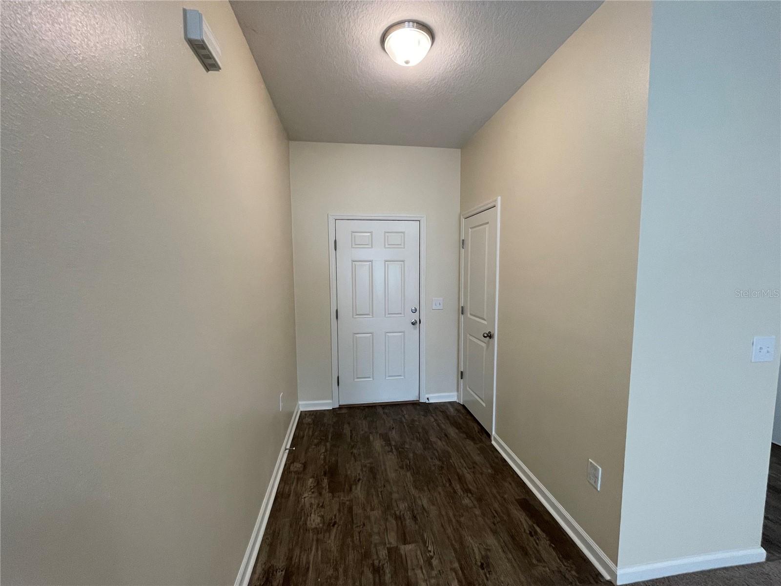 Image 7 of 35 For 865 Orchid Grove Boulevard