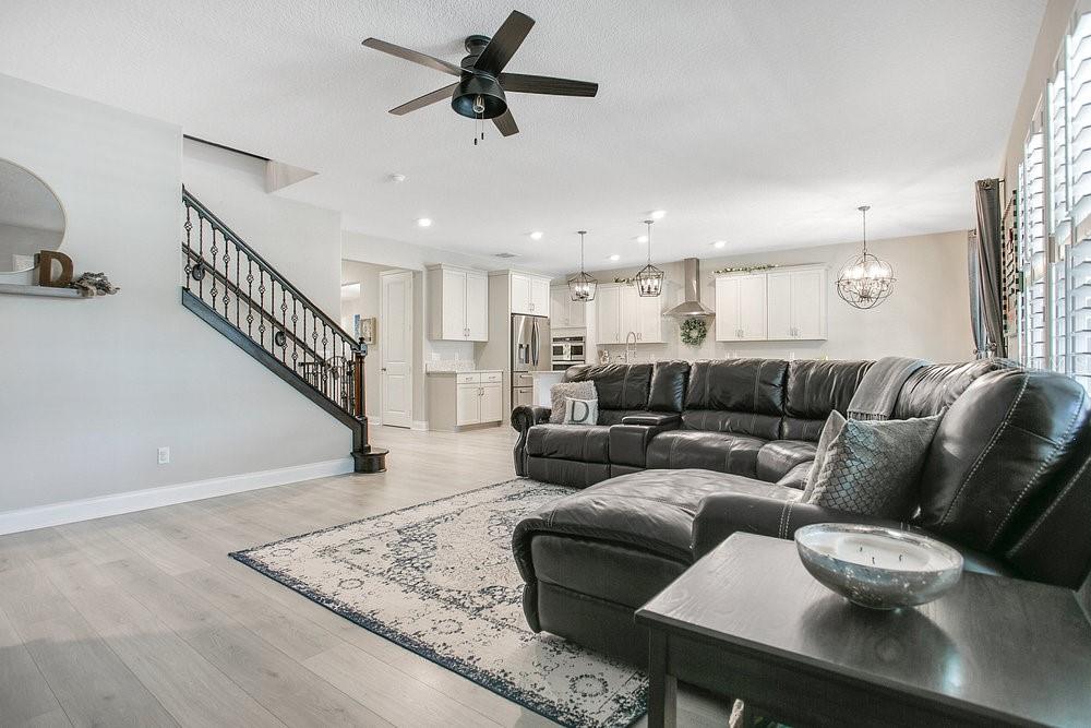 Image 14 of 48 For 699 Primrose Willow Way