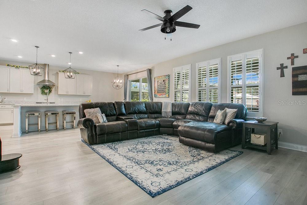 Image 16 of 48 For 699 Primrose Willow Way