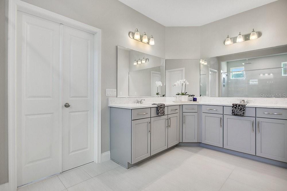 Image 22 of 48 For 699 Primrose Willow Way