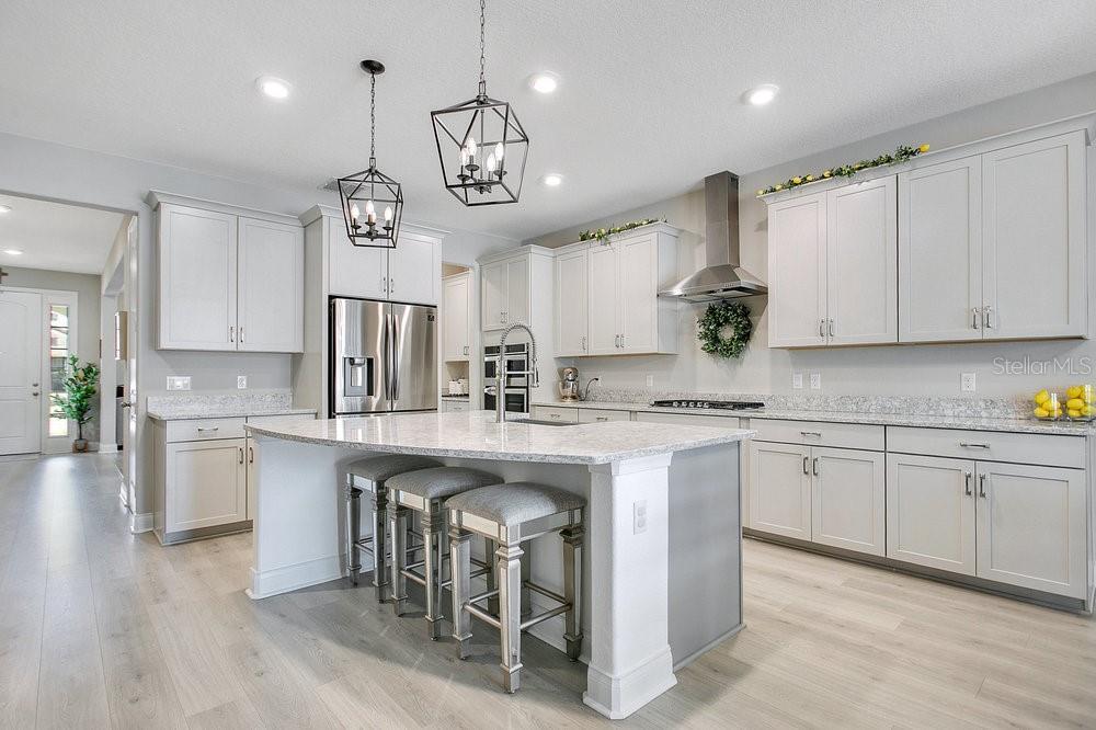 Image 4 of 48 For 699 Primrose Willow Way