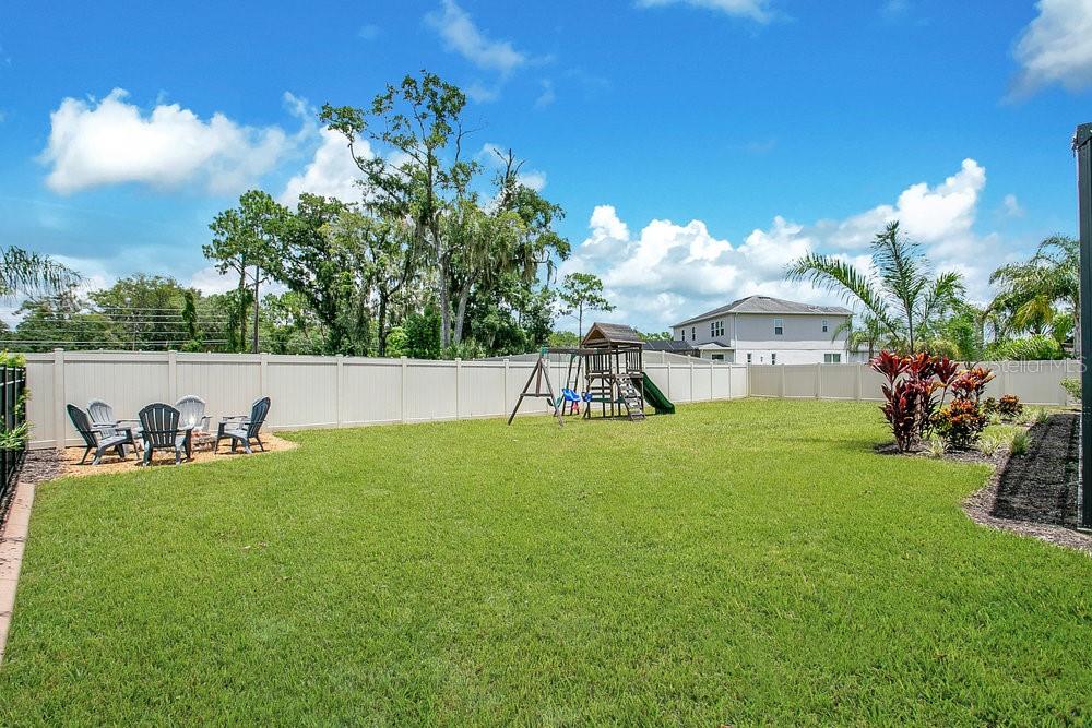 Image 8 of 48 For 699 Primrose Willow Way