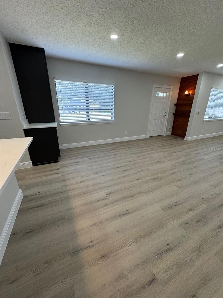 Image 12 of 62 For 306 Crevasse Street