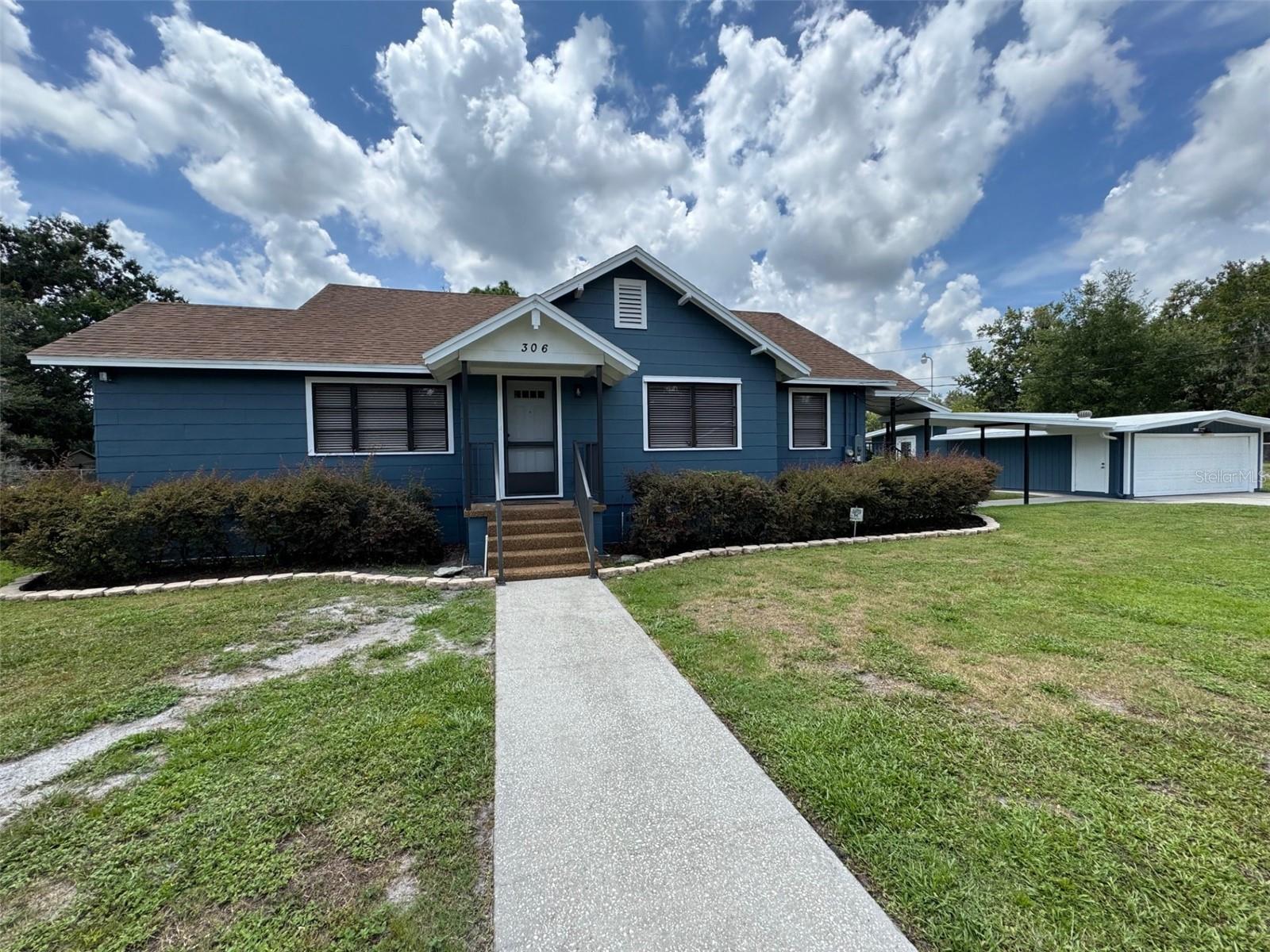 Image 2 of 62 For 306 Crevasse Street