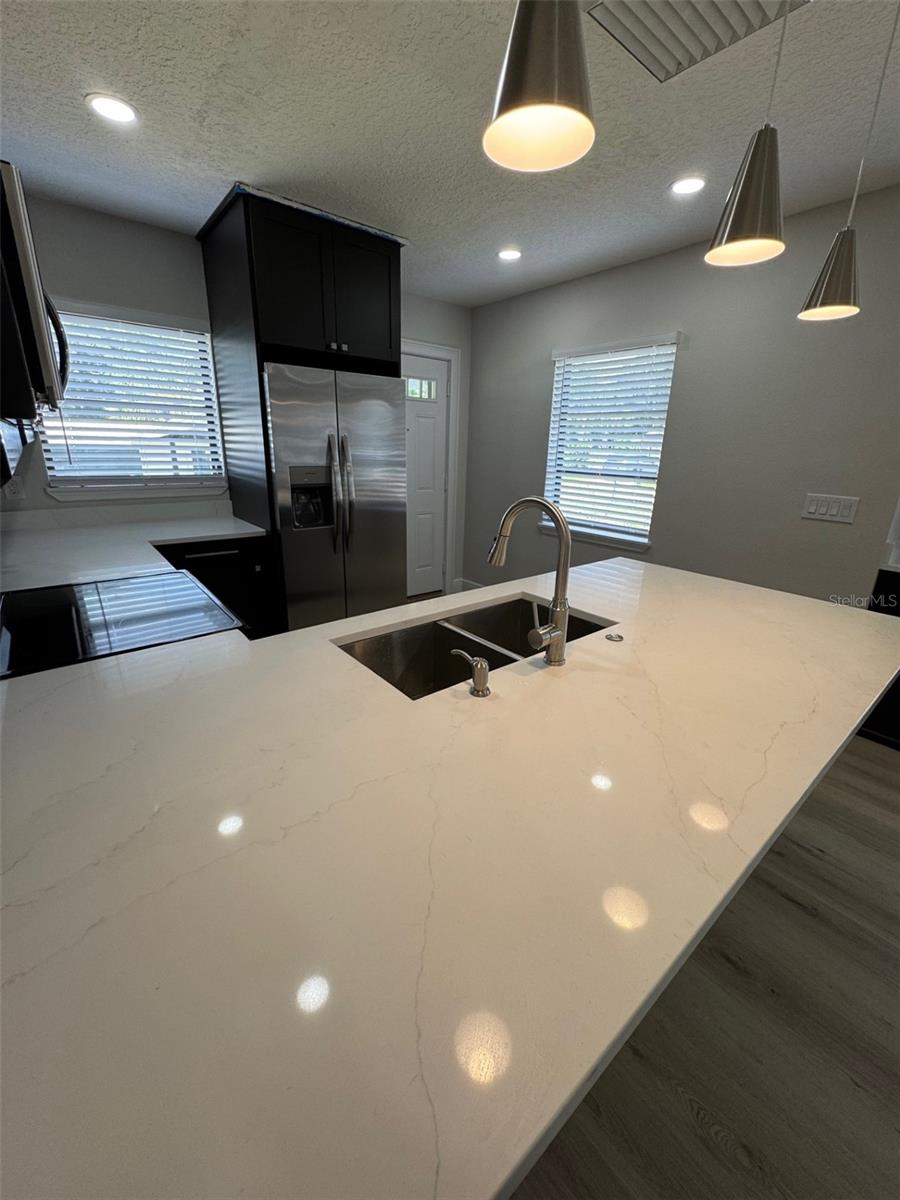Image 7 of 62 For 306 Crevasse Street