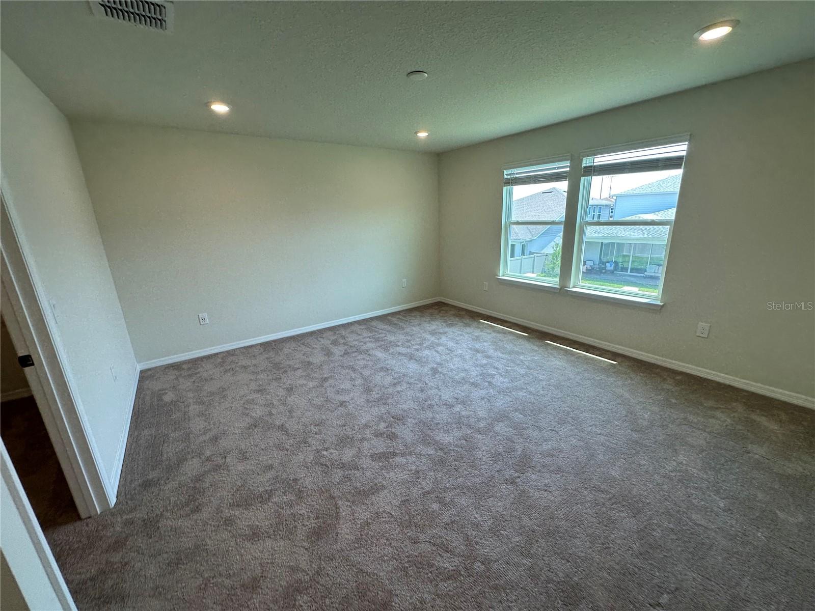 Image 40 of 61 For 10355 Parkview Reserve Lane