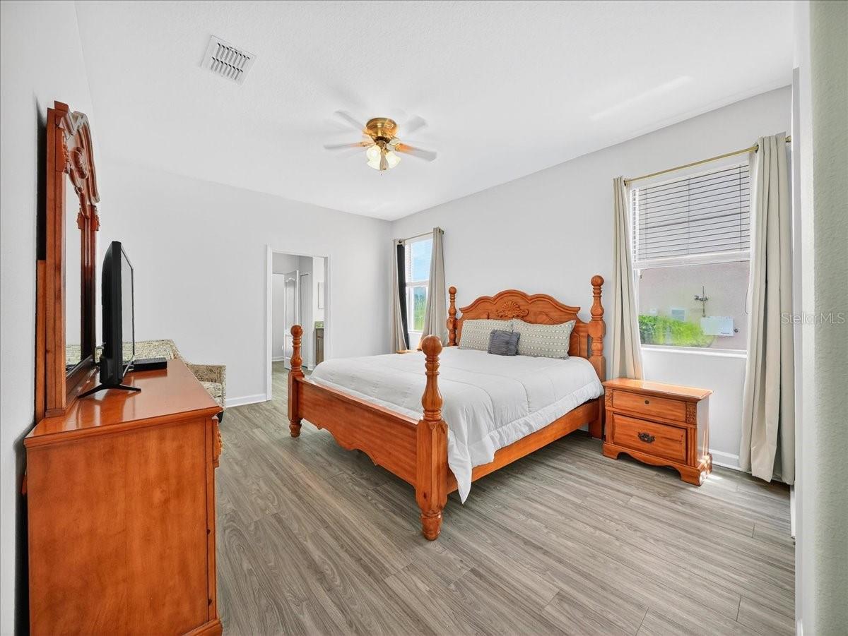 Image 17 of 55 For 1430 Moon Valley Drive