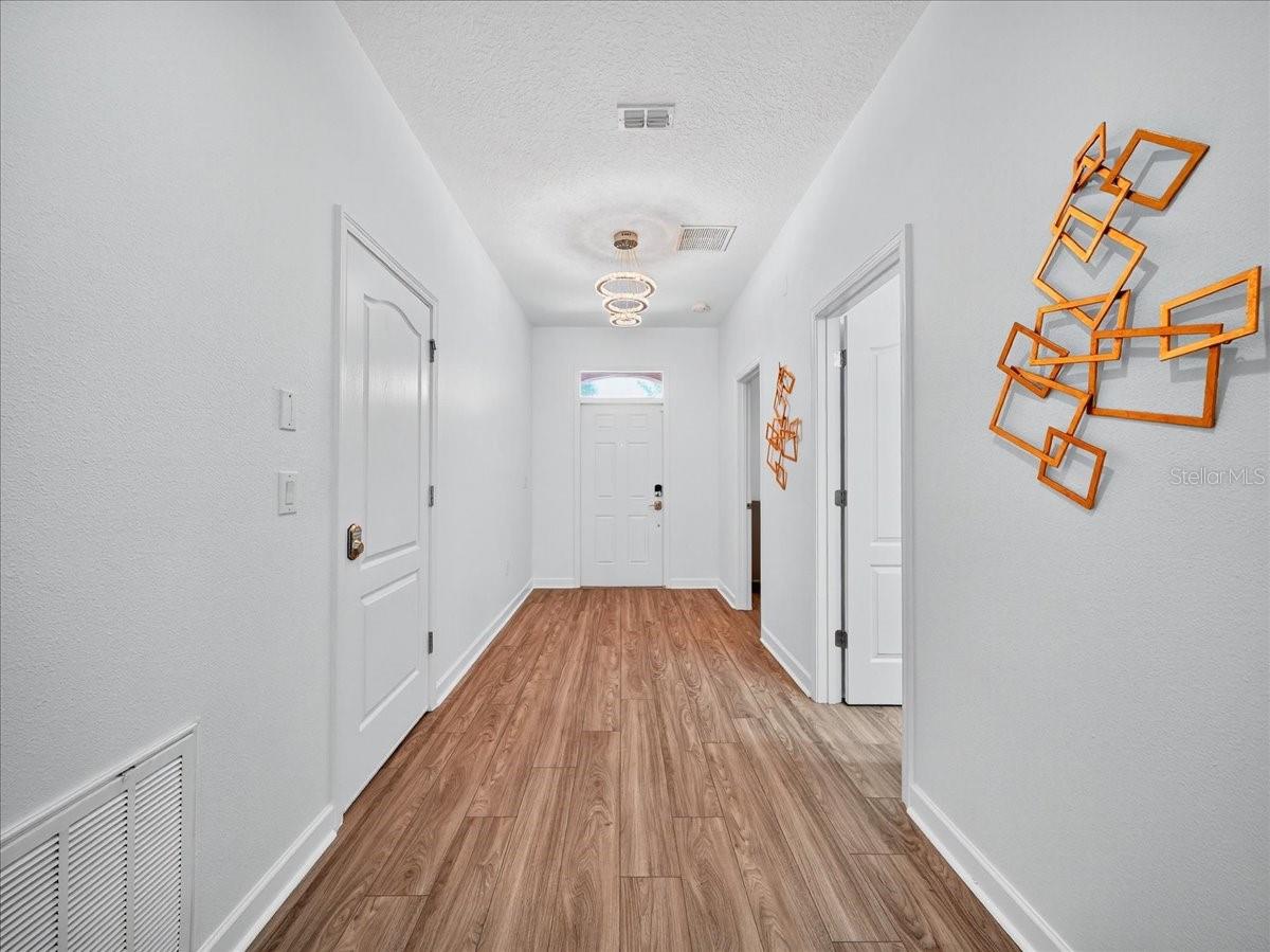 Image 6 of 55 For 1430 Moon Valley Drive