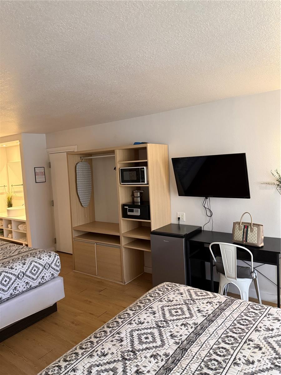 Image 15 of 20 For 5245 Irlo Bronson Memorial Highway 186