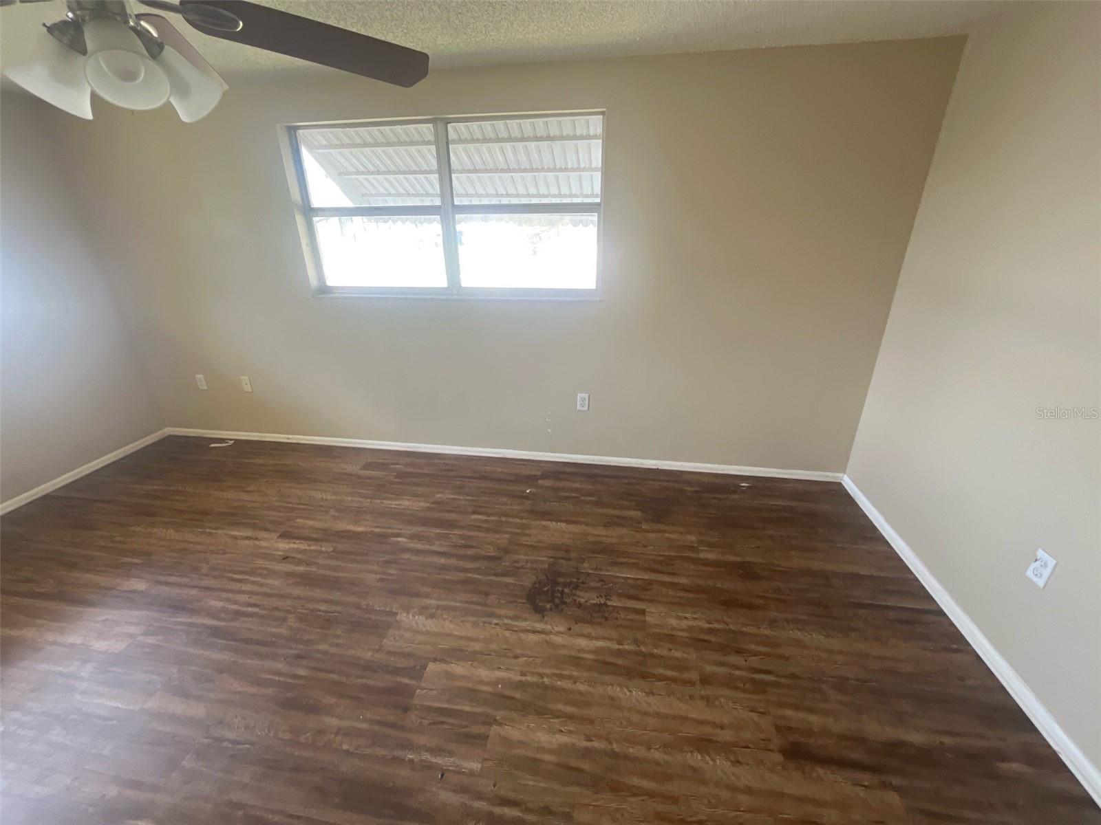 Listing photo id 7 for 6646 Albemarle Parkway