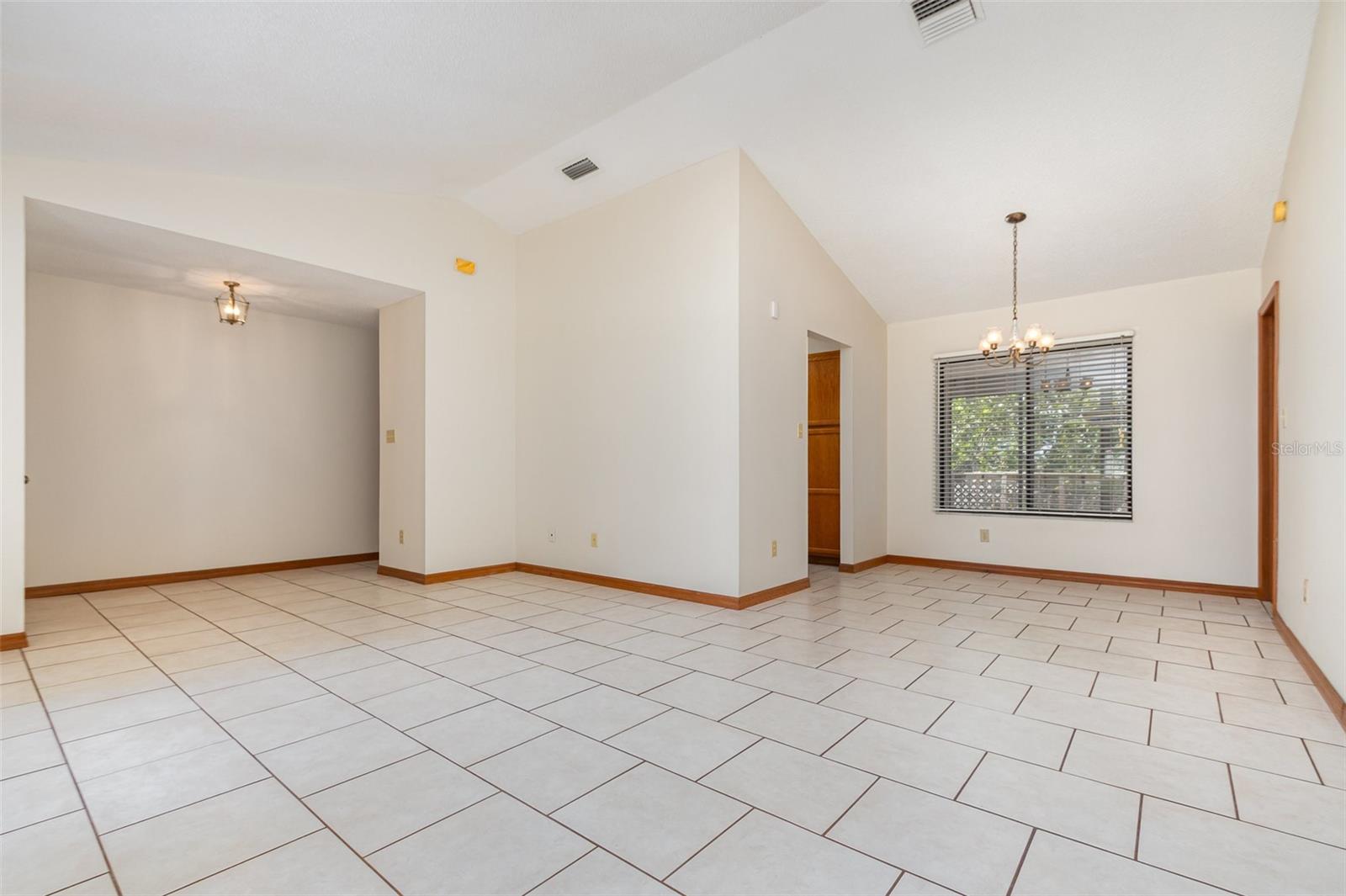 Image 5 of 25 For 1517 Jubal Court