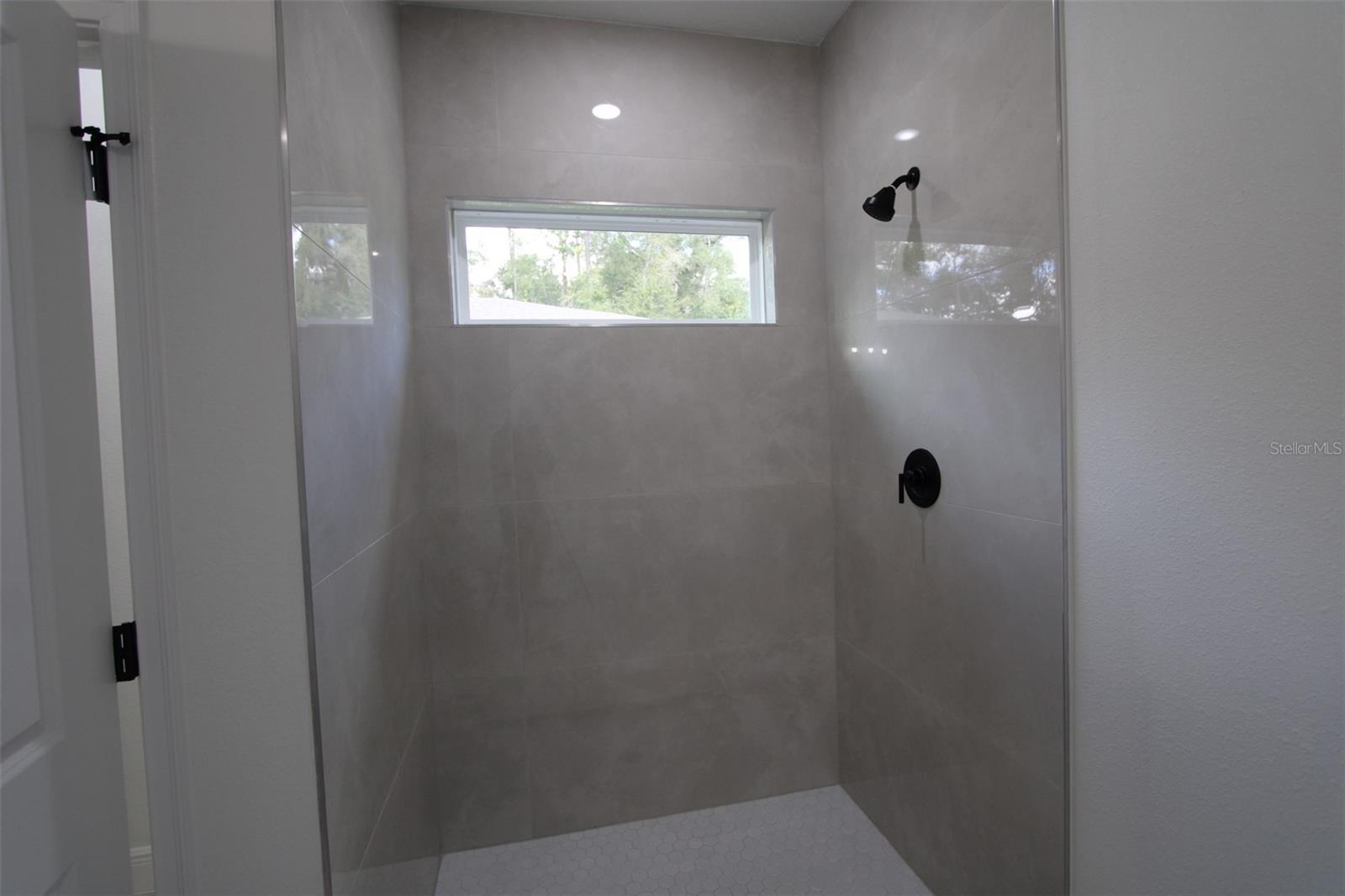 Image 26 of 38 For 9118 Cortlandt Drive