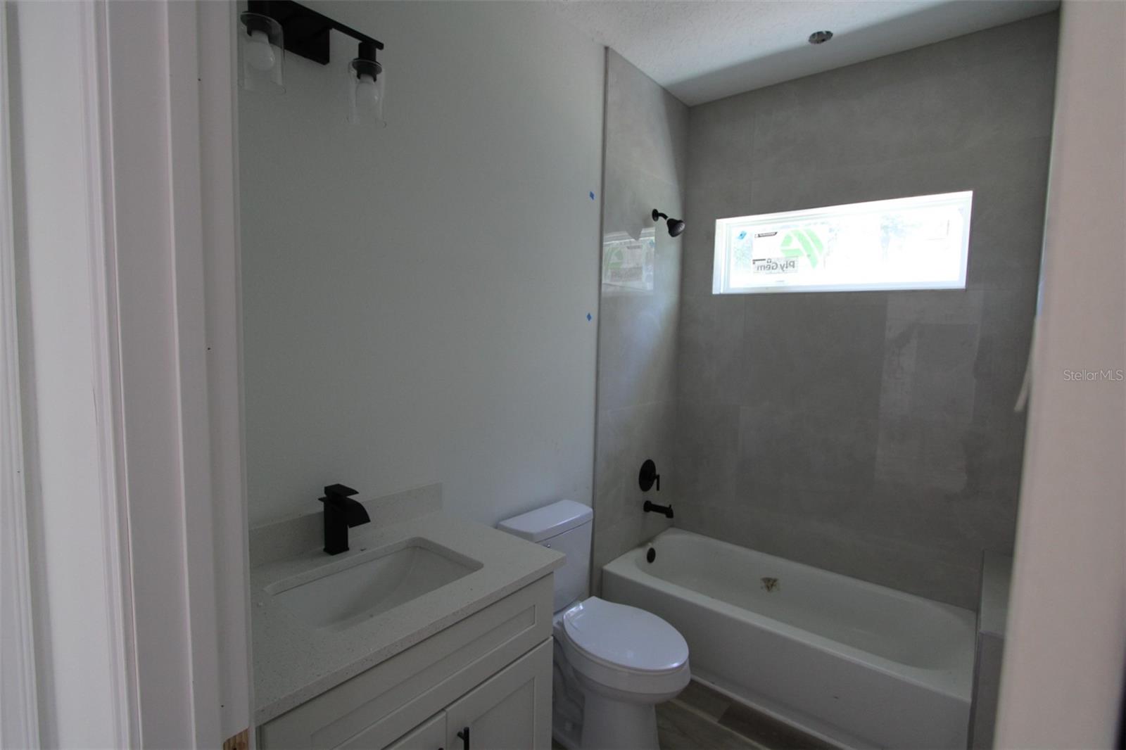 Image 5 of 38 For 9118 Cortlandt Drive