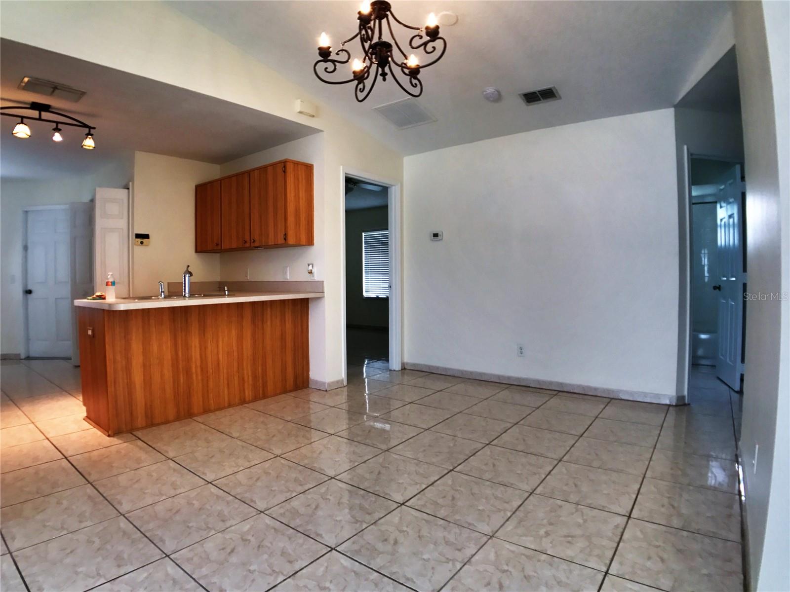 Image 7 of 19 For 903 Lejay Street