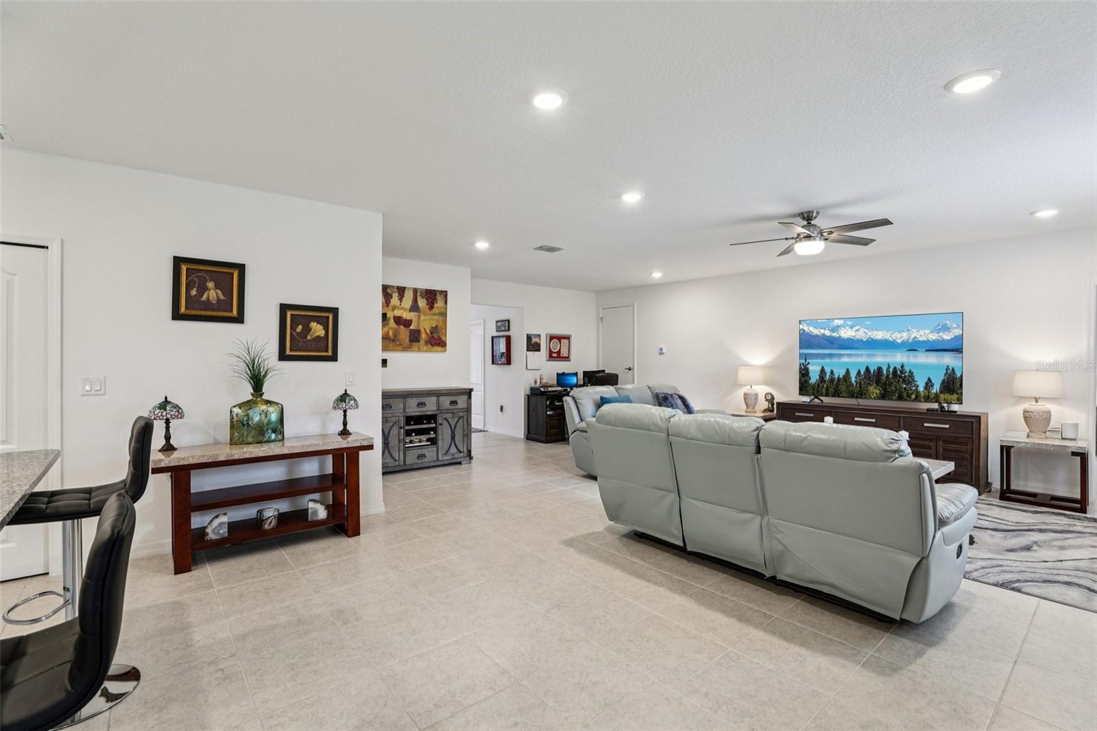 Image 16 of 49 For 1186 Coverbrook Lane