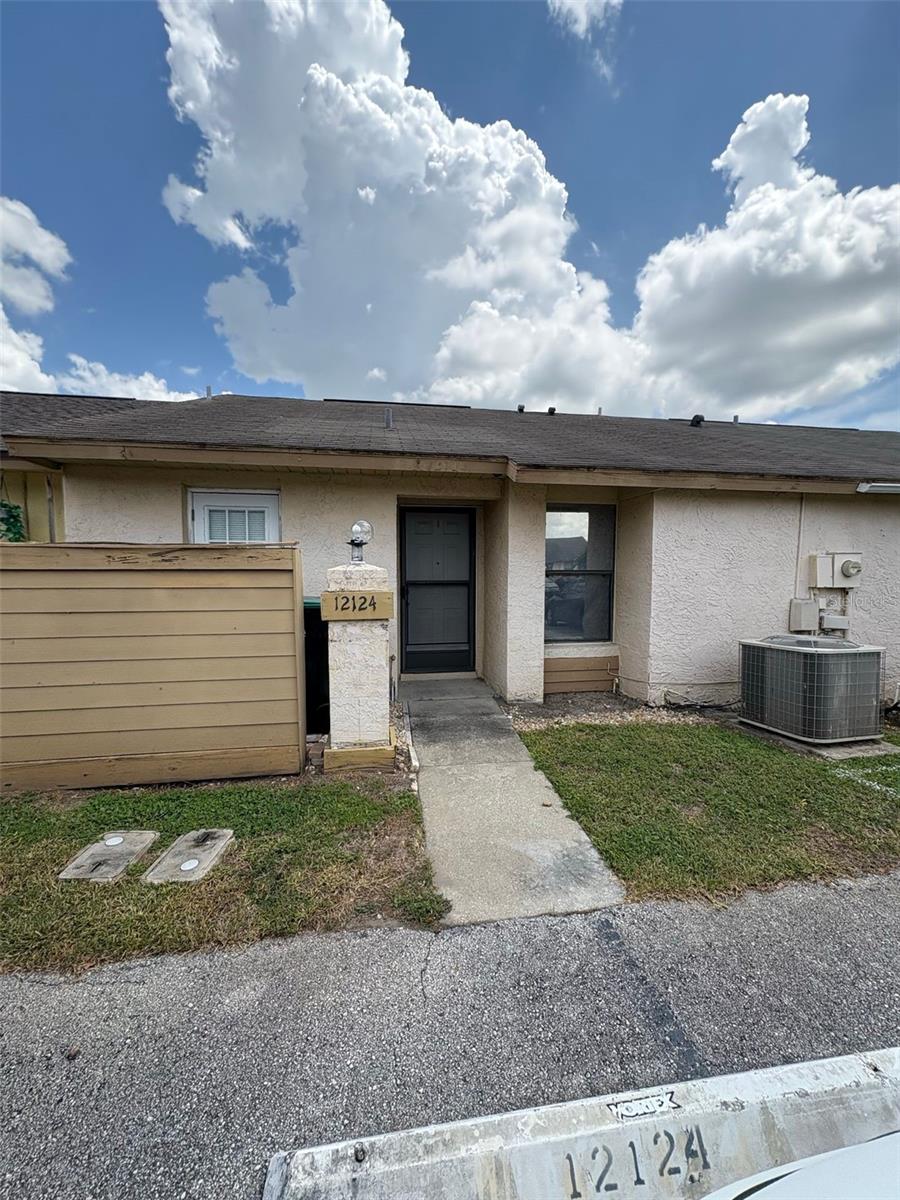 Image 3 of 15 For 12124 Sand Pebble Way 12124