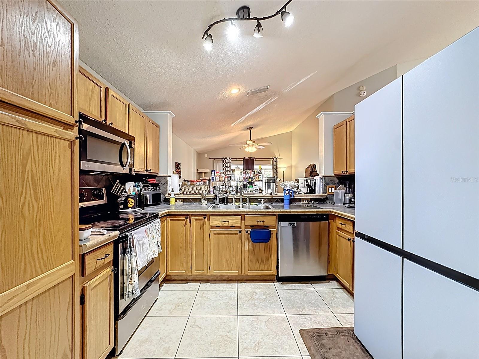 Image 3 of 18 For 431 Brightview Drive
