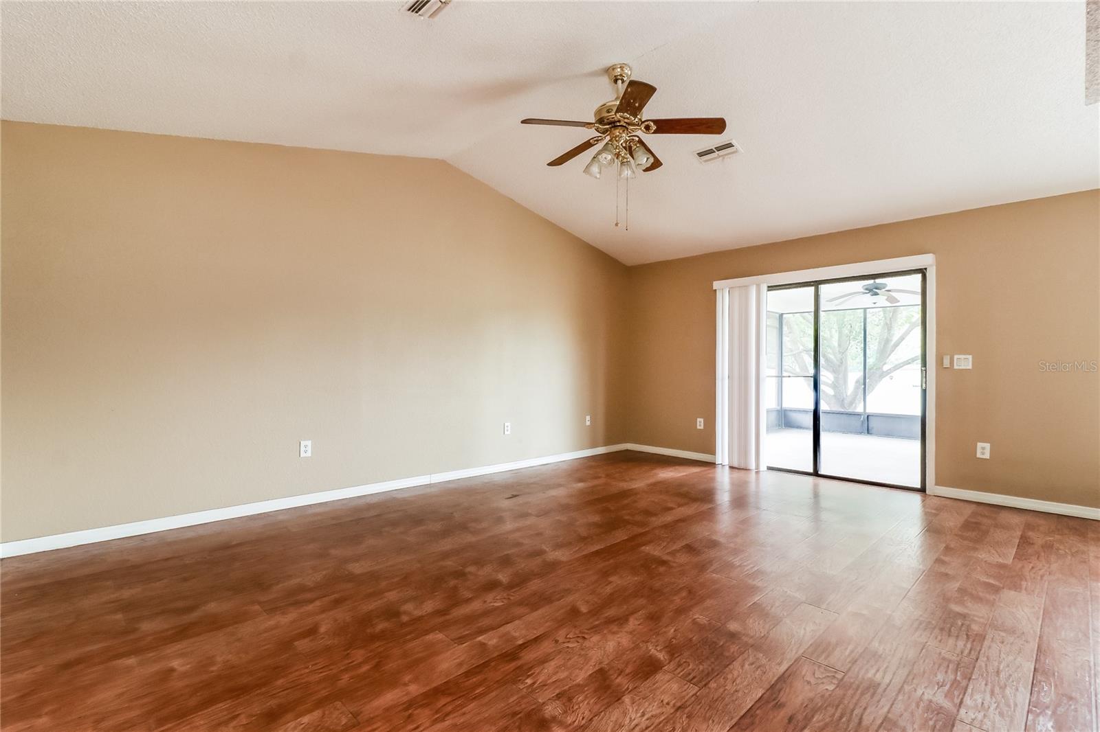Image 4 of 16 For 6031 Nardello Avenue