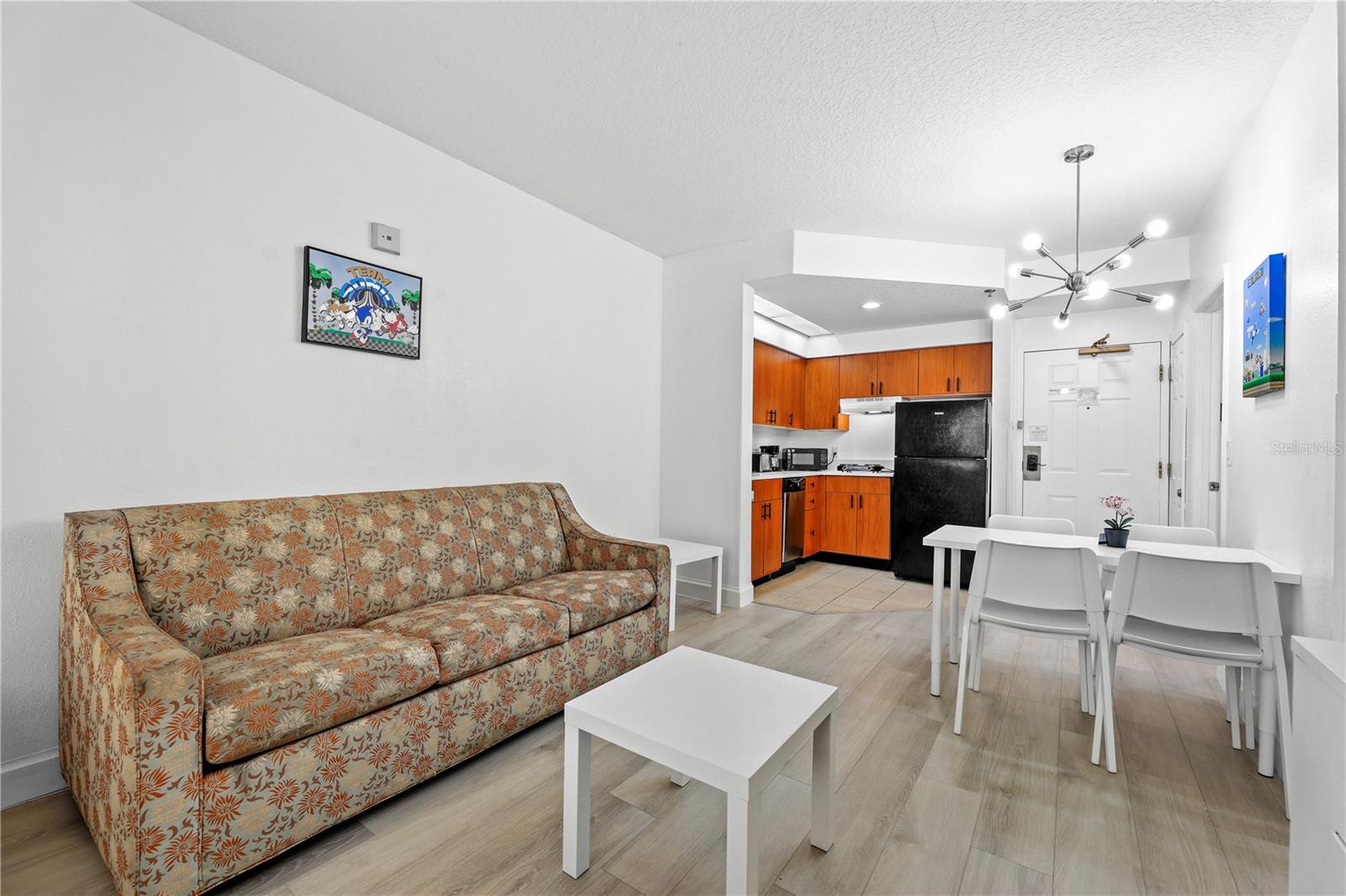 Image 8 of 27 For 7601 Canada Avenue 220