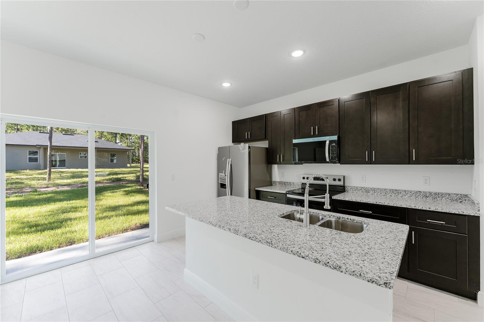 Image 10 of 42 For 627 Glenhaven Drive