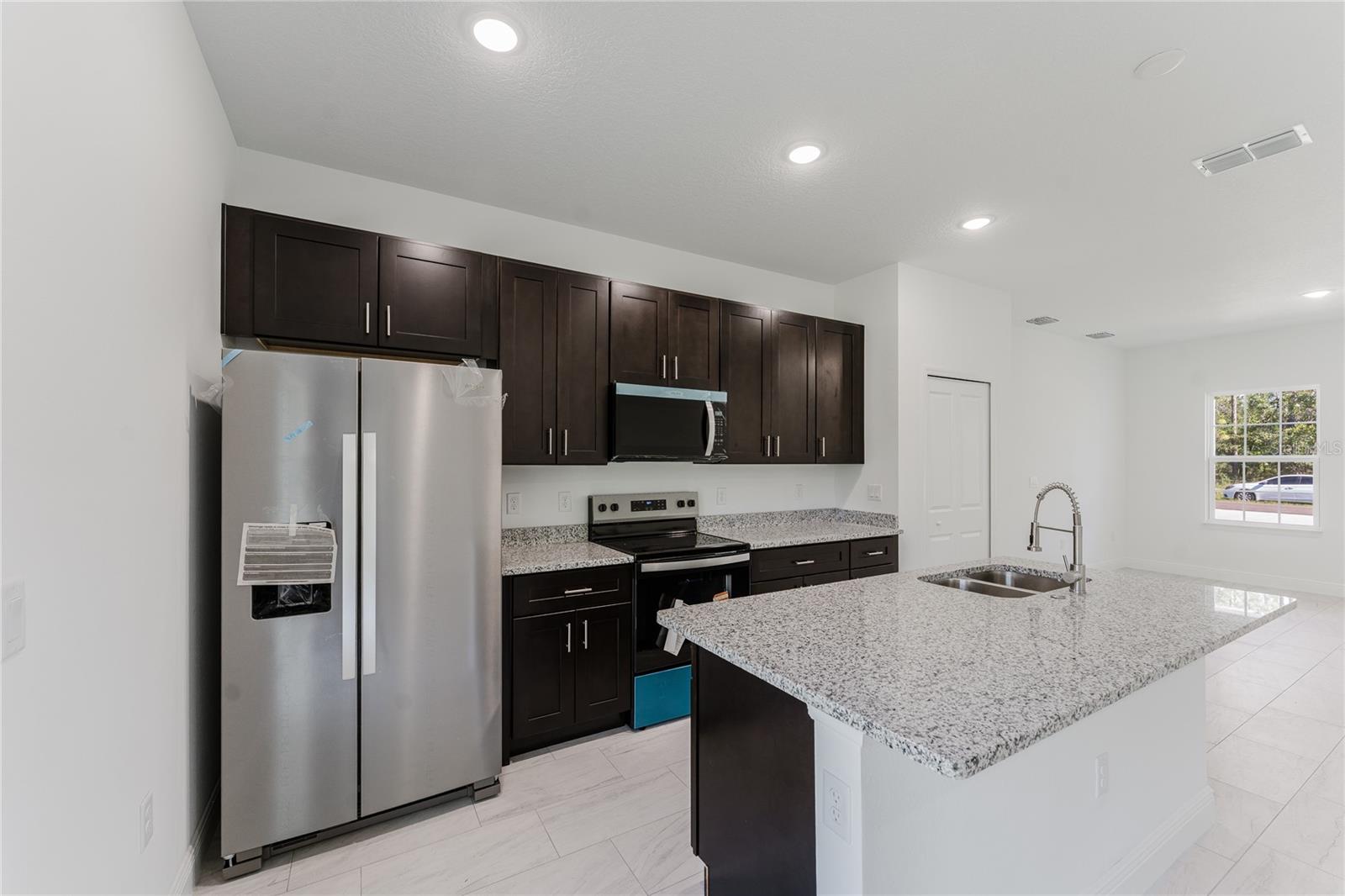 Image 13 of 42 For 627 Glenhaven Drive