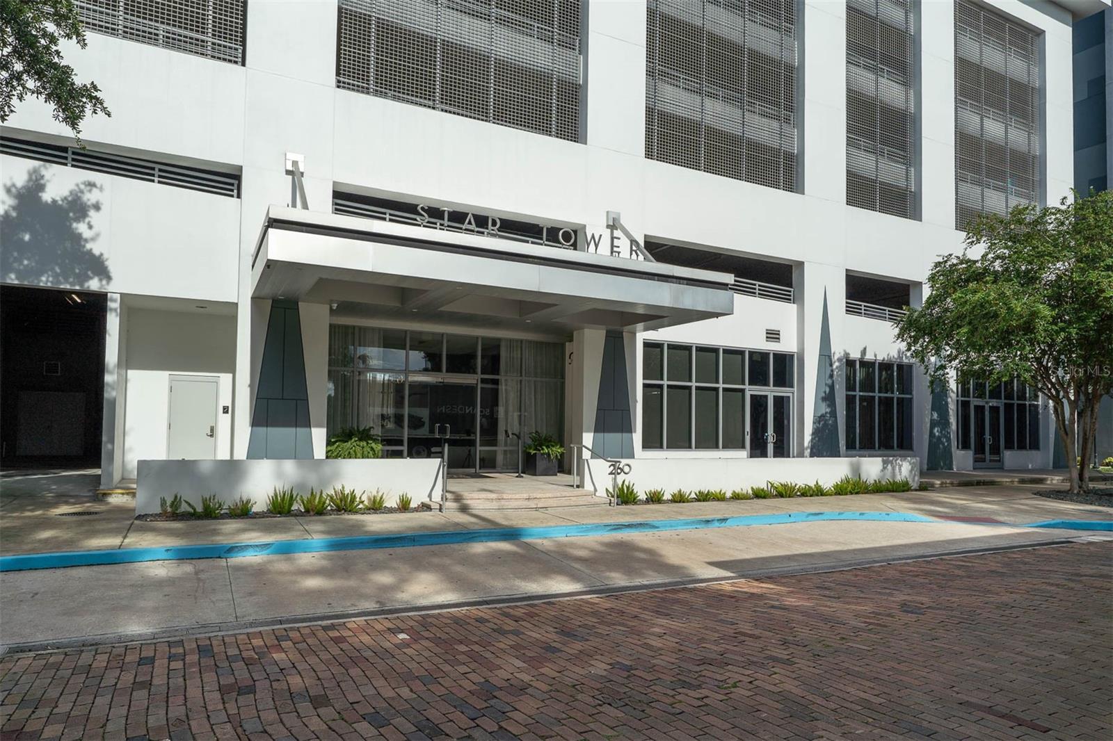 Image 3 of 53 For 260 Osceola Avenue 607