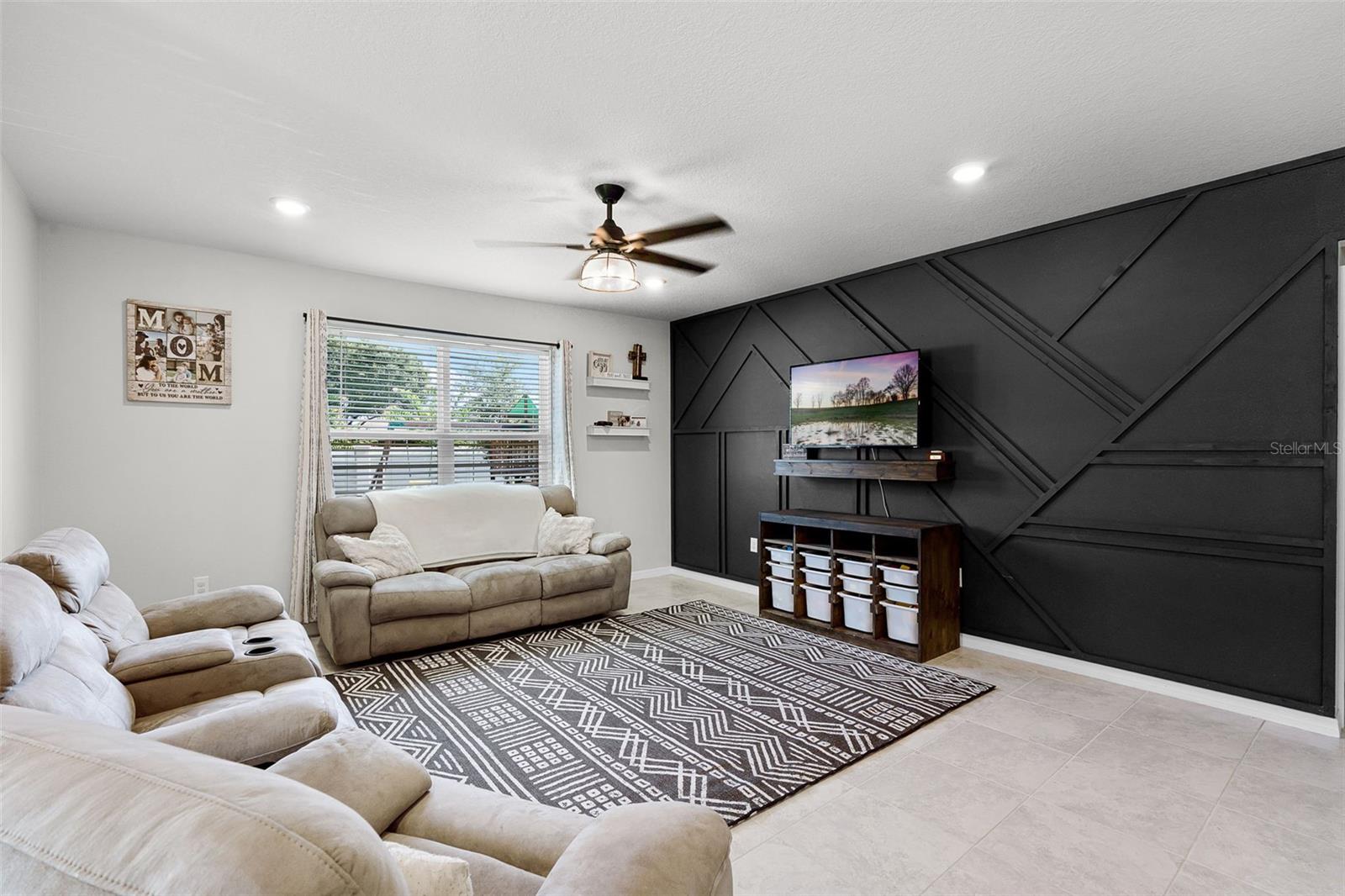 Image 3 of 20 For 1058 Michelangelo Lane