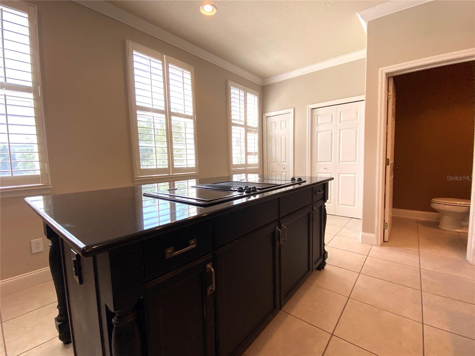 Image 12 of 37 For 4570 Virginia Drive