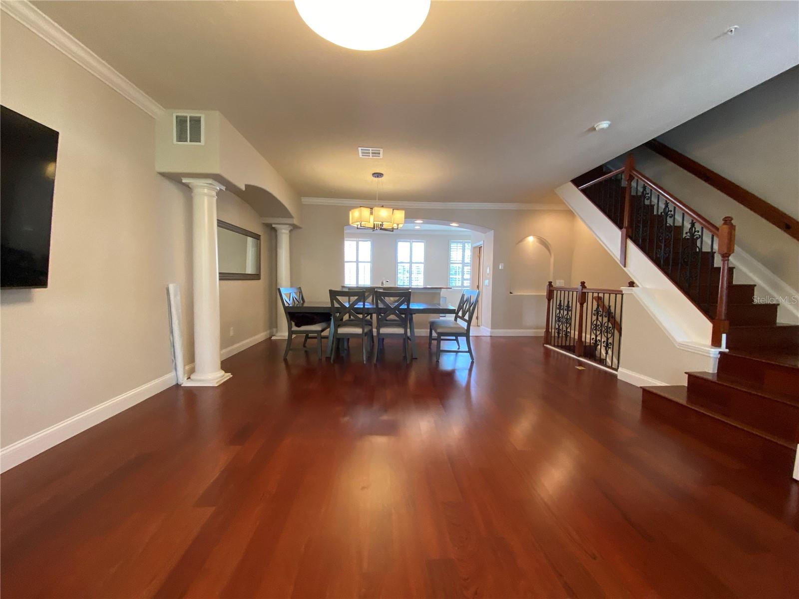 Image 19 of 37 For 4570 Virginia Drive
