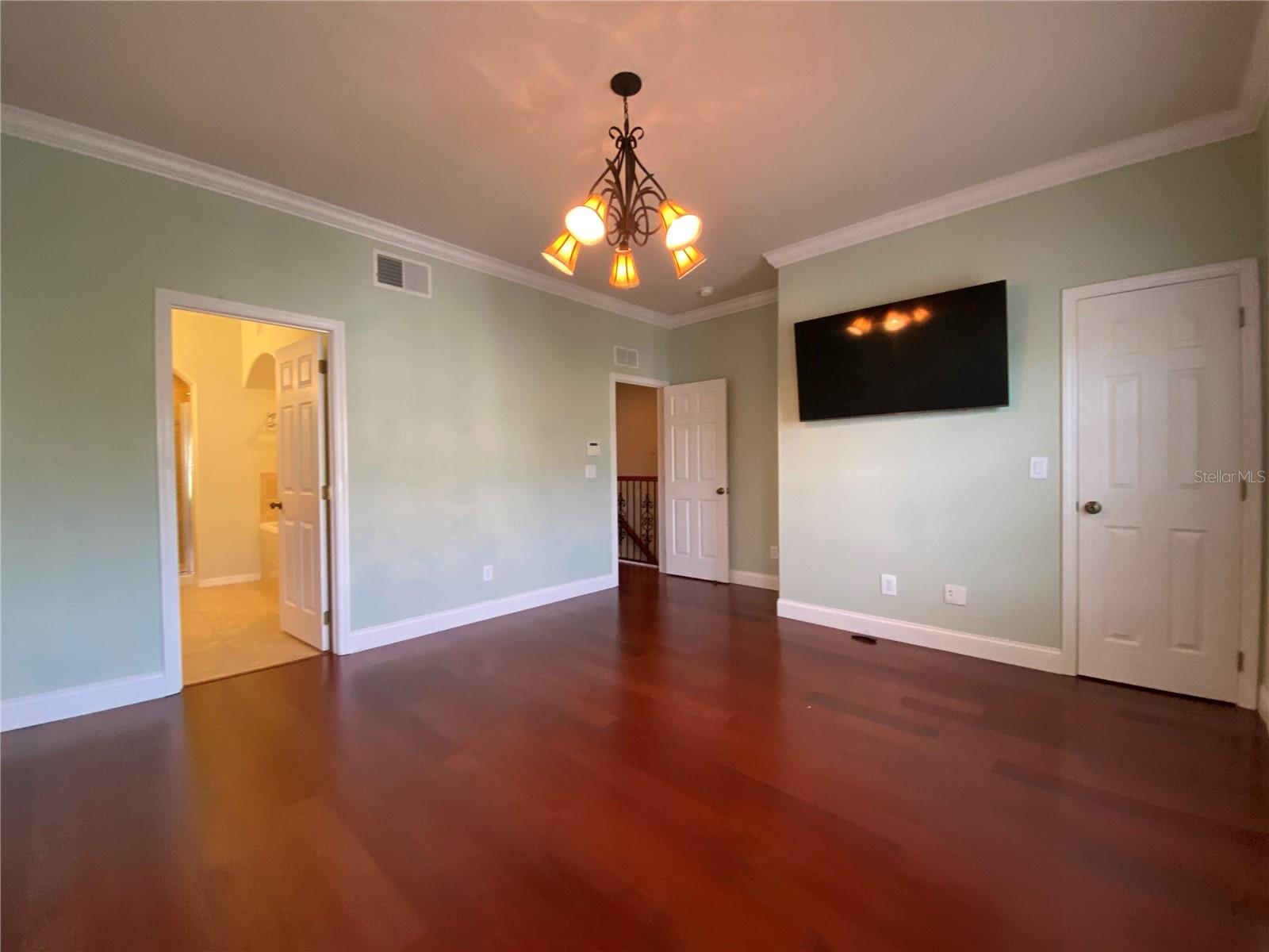 Image 30 of 37 For 4570 Virginia Drive