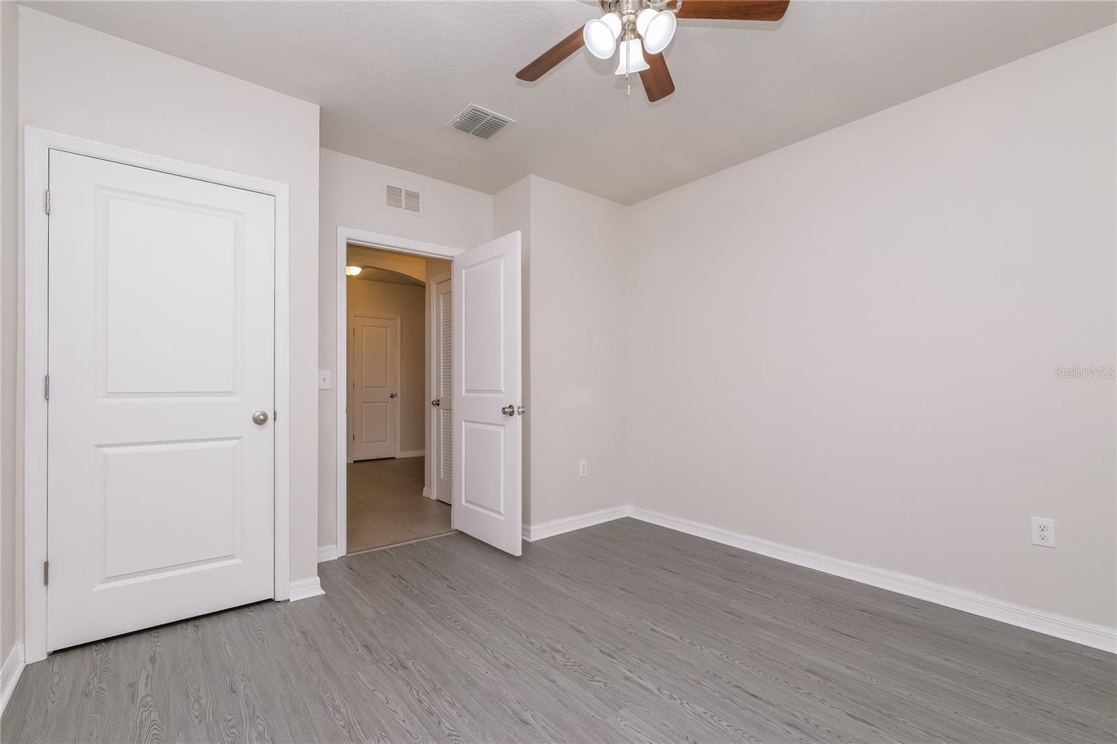 Image 11 of 16 For 9538 Highland Ridge Drive