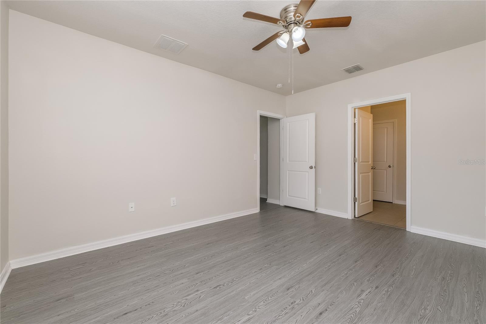 Image 9 of 16 For 9538 Highland Ridge Drive