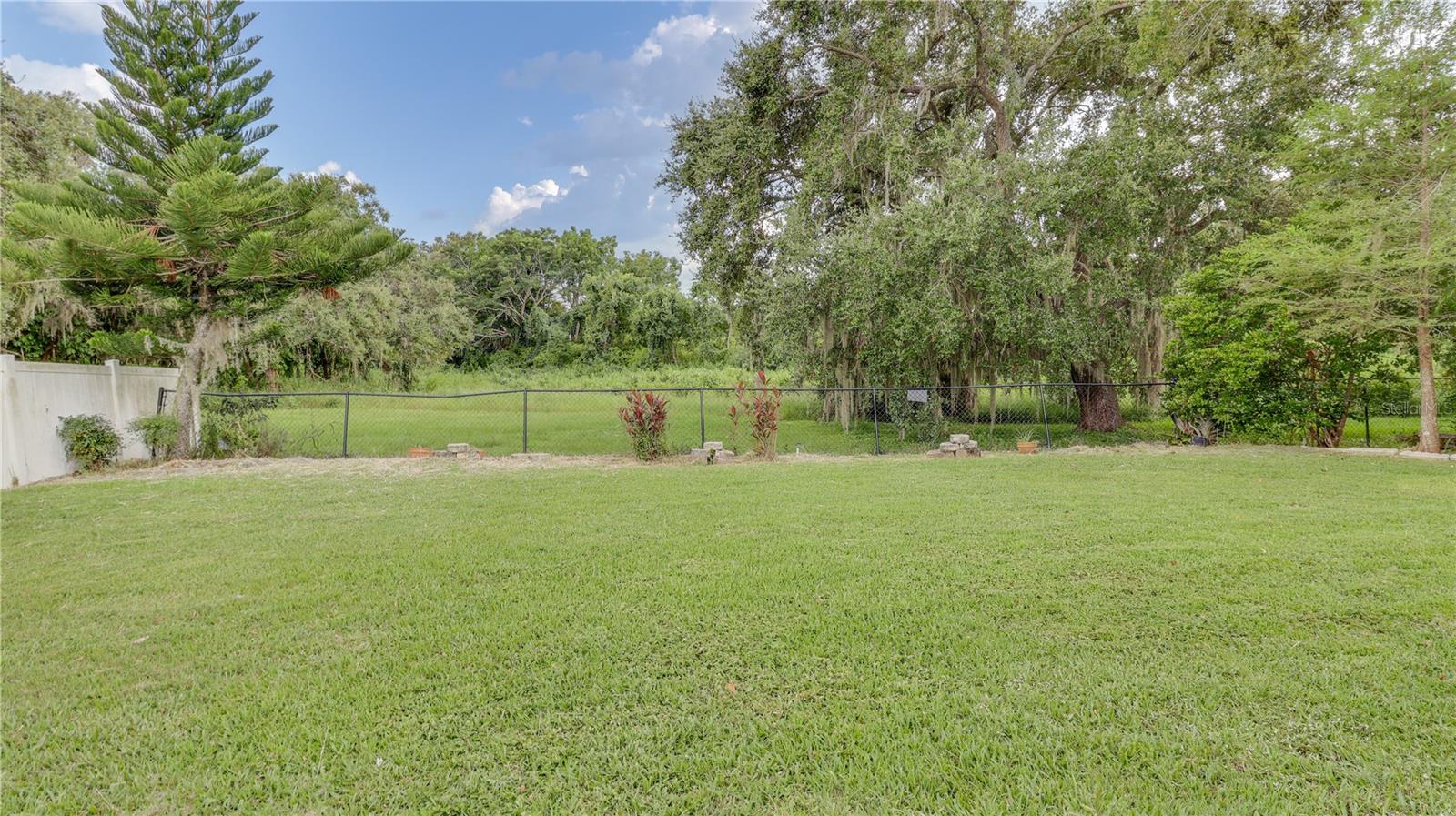 Image 38 of 45 For 517 Garden Heights Drive