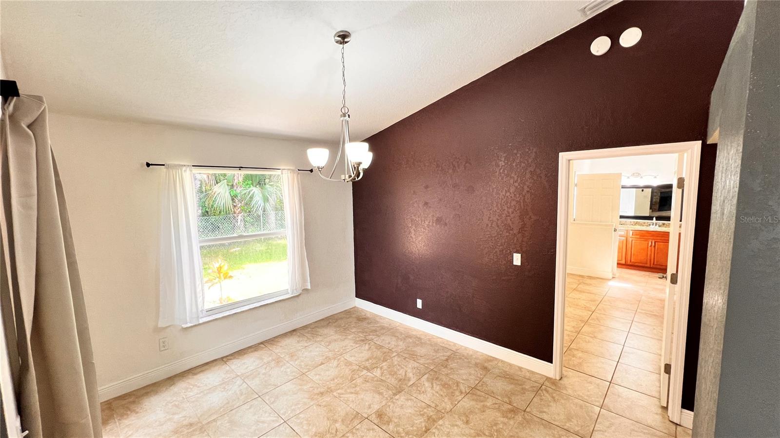 Image 10 of 42 For 7733 Fox Knoll Place