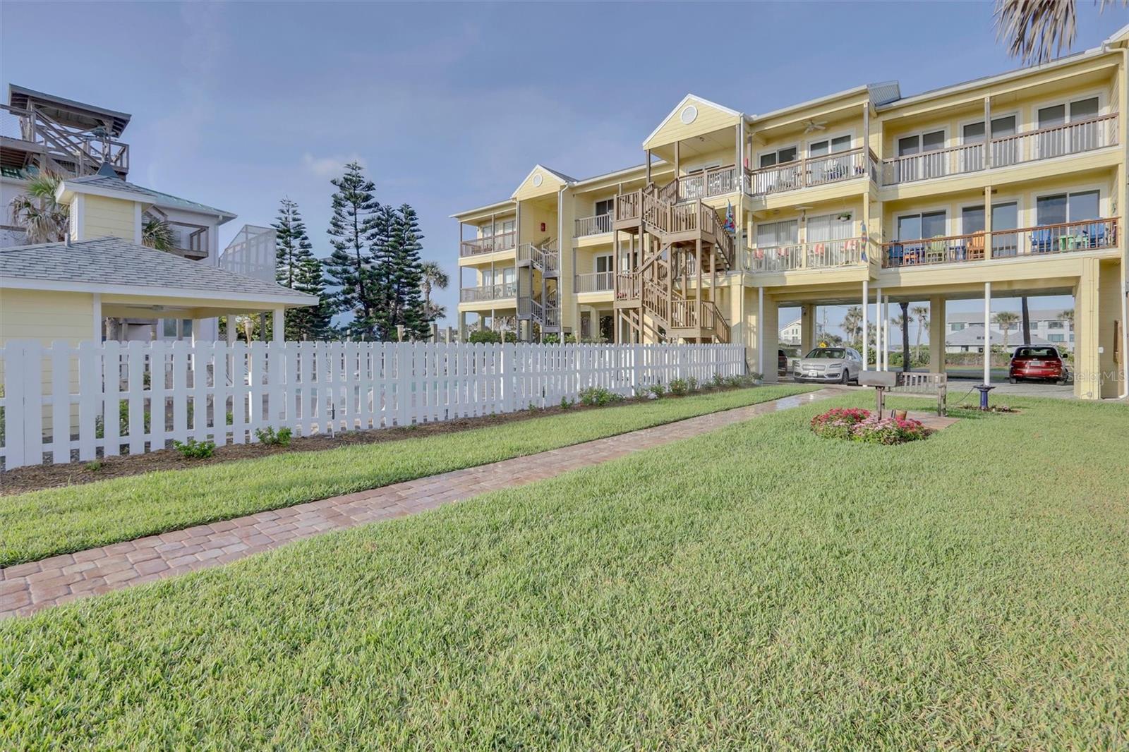 Image 29 of 39 For 6612 Atlantic Avenue 2050