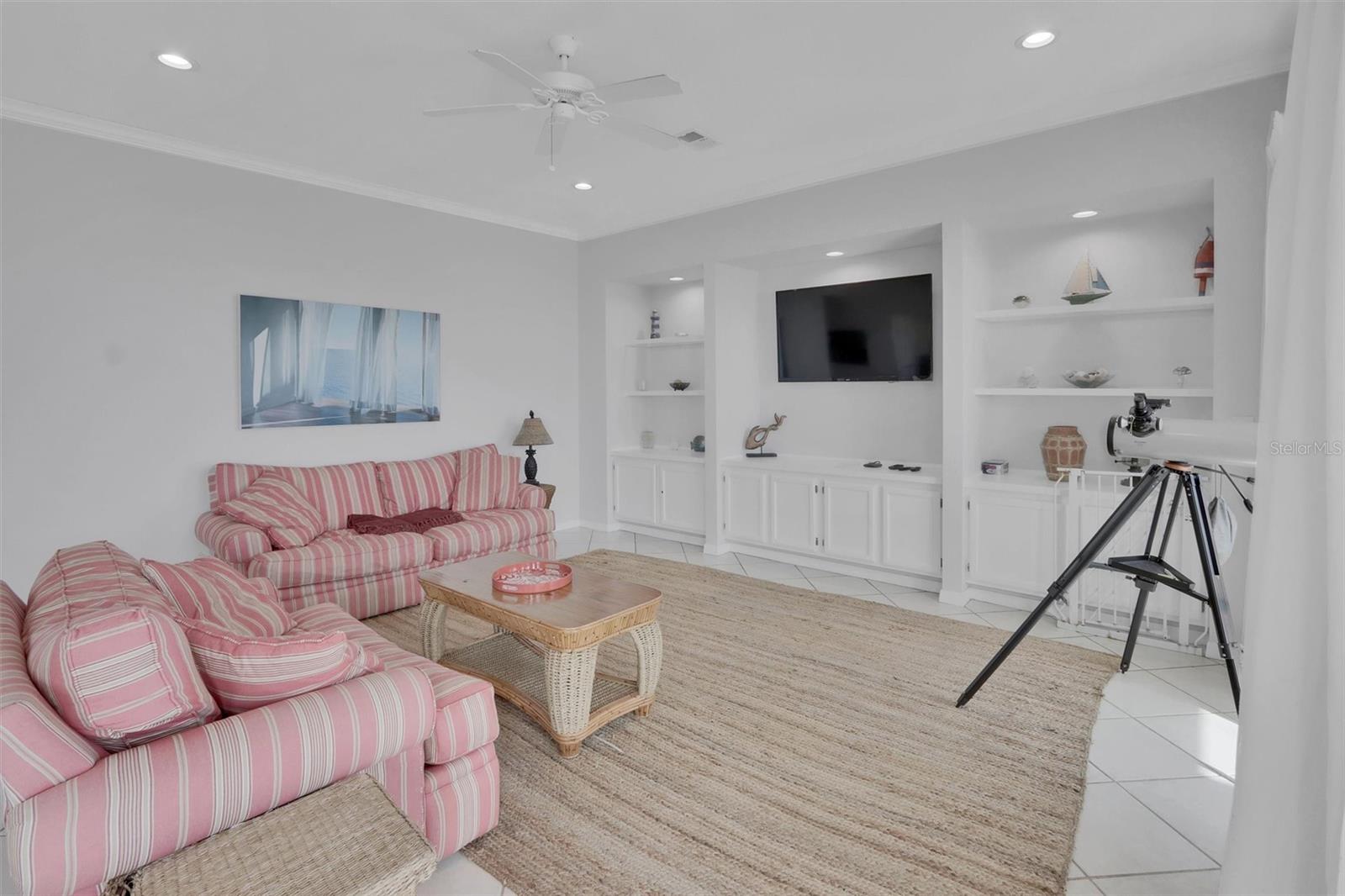 Image 4 of 39 For 6612 Atlantic Avenue 2050