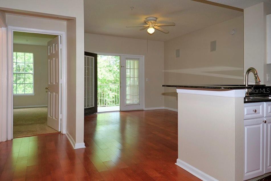 Image 6 of 12 For 14353 Fredricksburg Drive 914