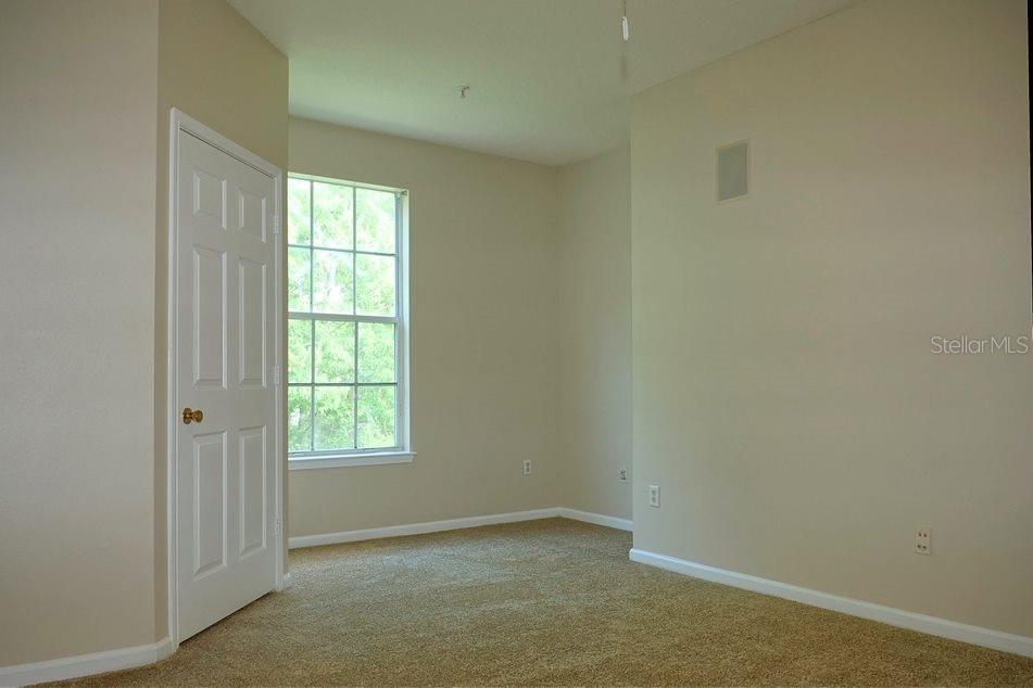 Image 9 of 12 For 14353 Fredricksburg Drive 914