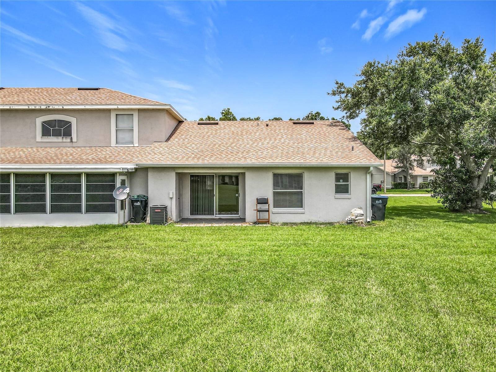 Image 15 of 19 For 14851 Laguna Beach Circle