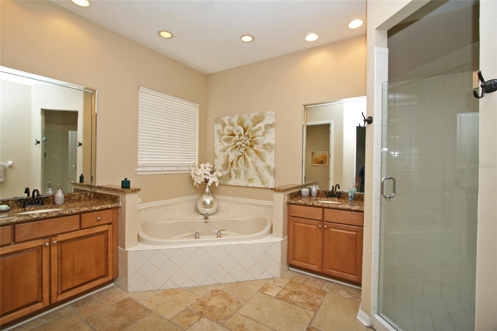 Image 14 of 35 For 8424 Saint Marino Boulevard