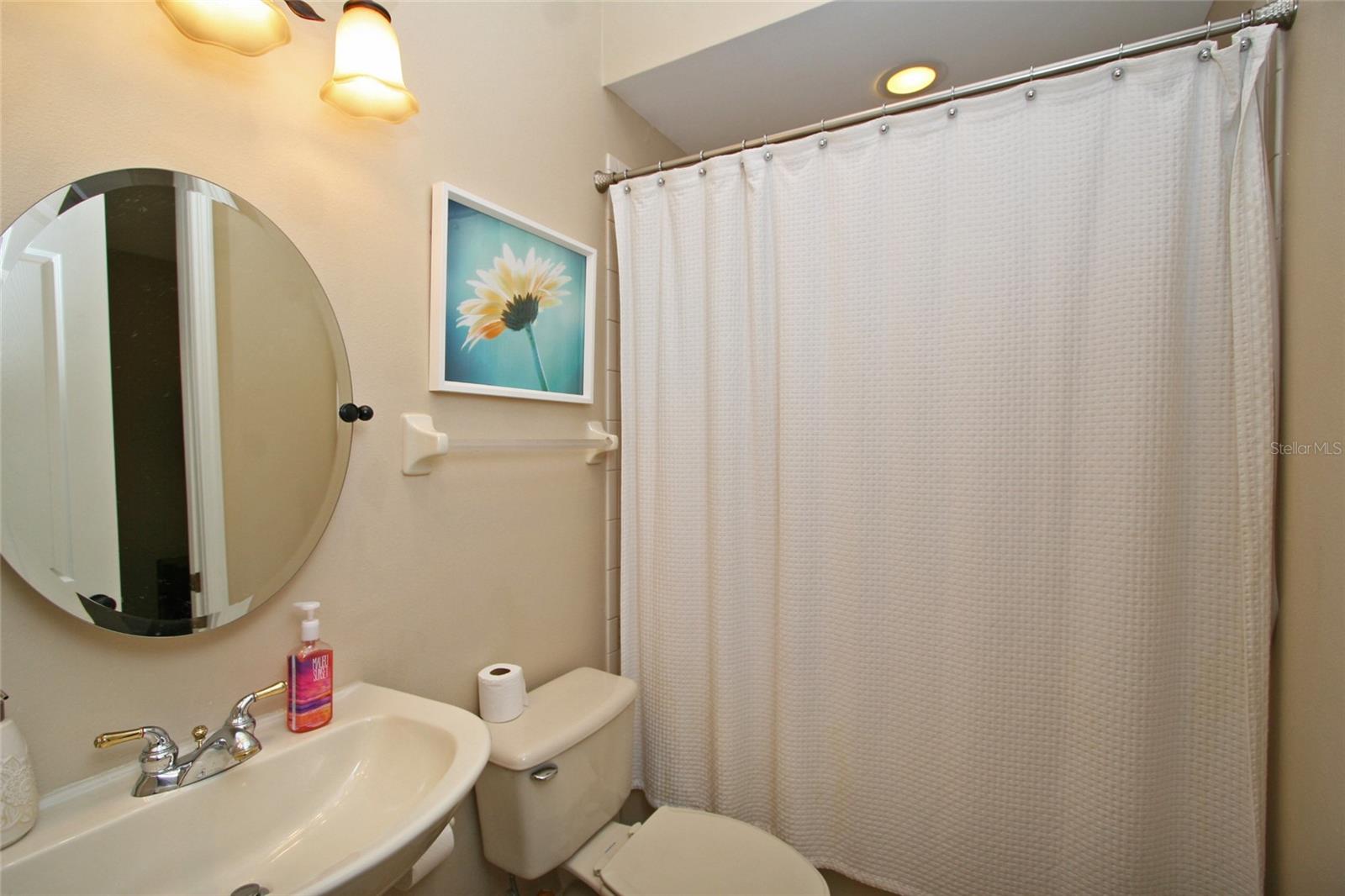 Image 20 of 35 For 8424 Saint Marino Boulevard