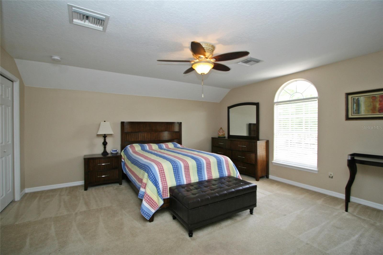 Image 21 of 35 For 8424 Saint Marino Boulevard